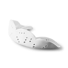 SISU Aero 1.6mm Mouthguard in the colour Snow White